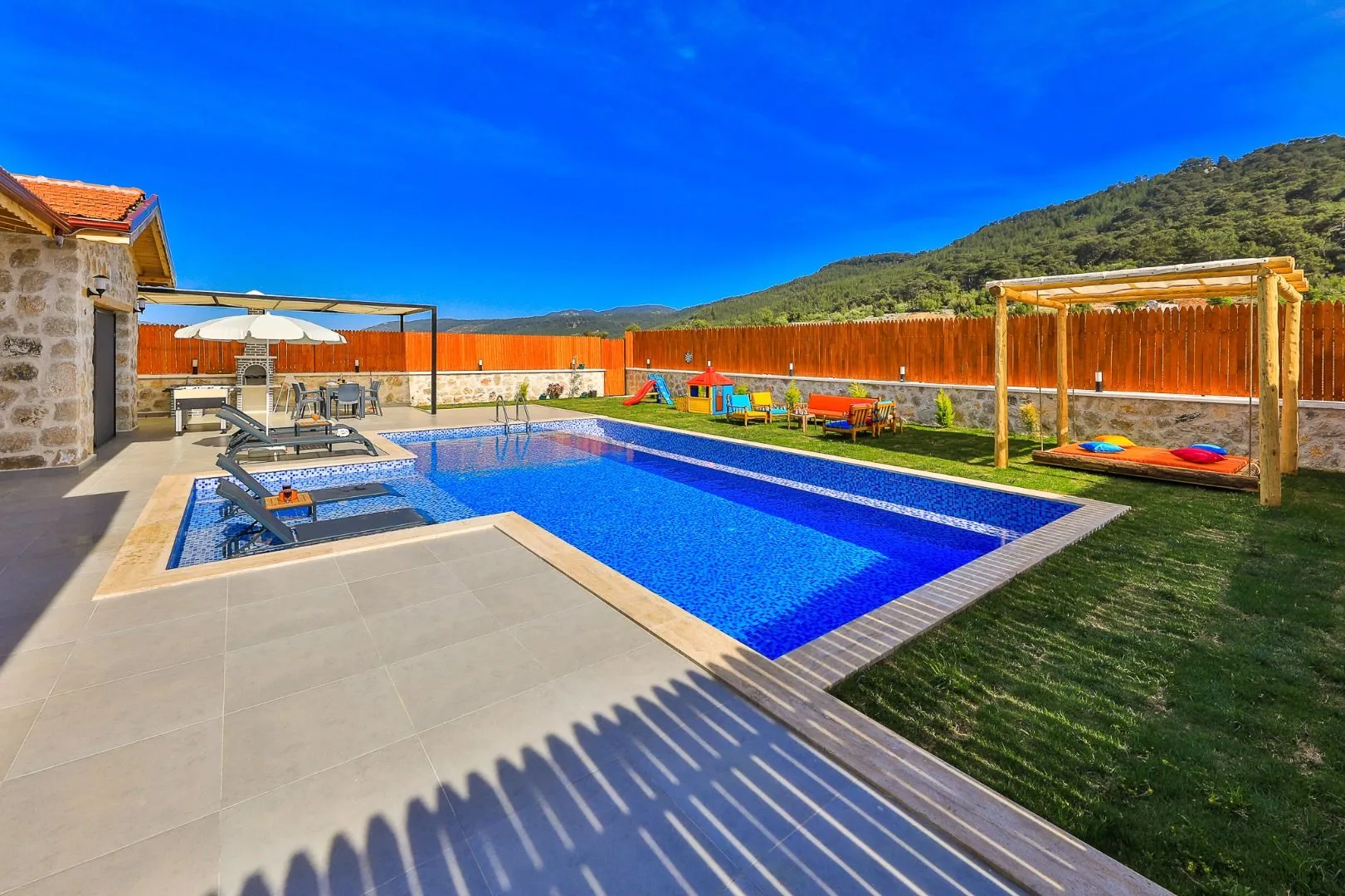 Villa Mebika