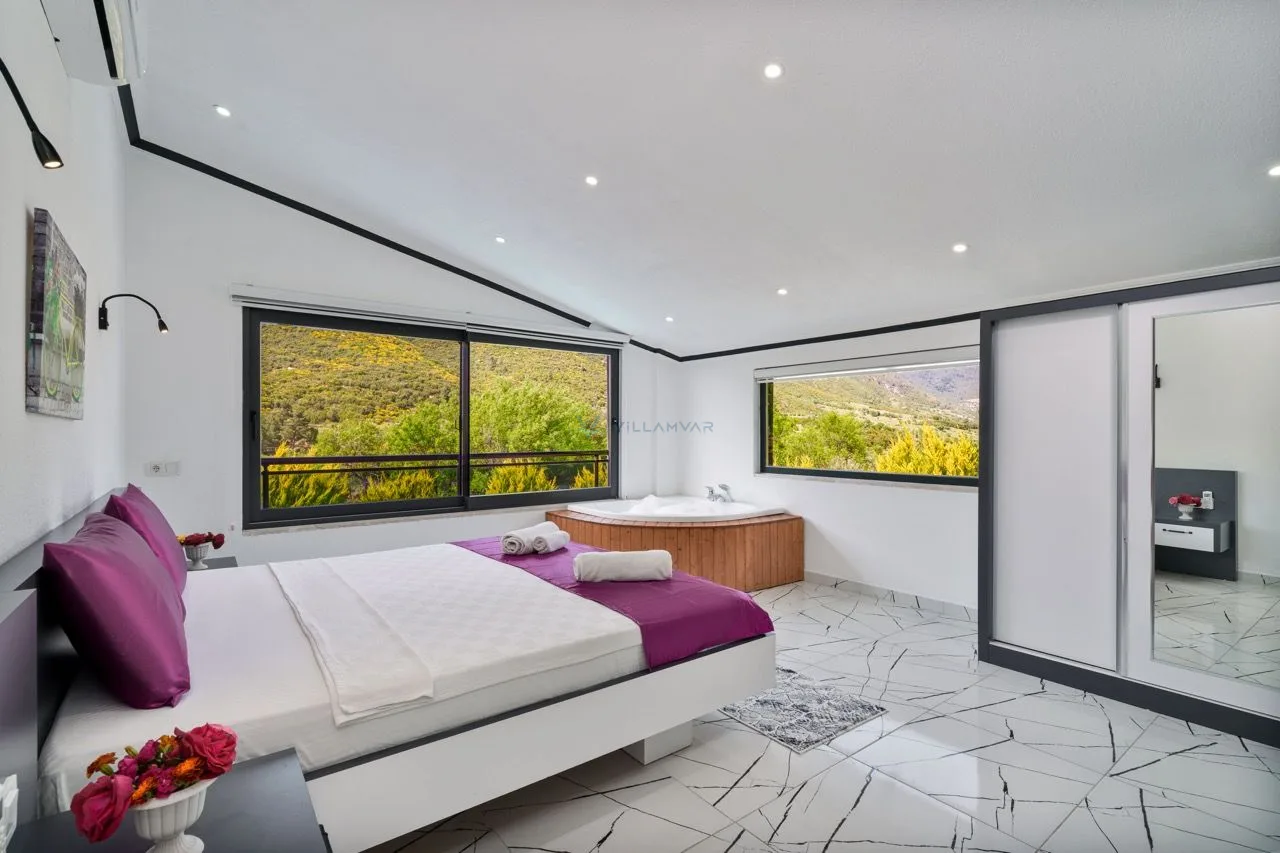 Villa Gold