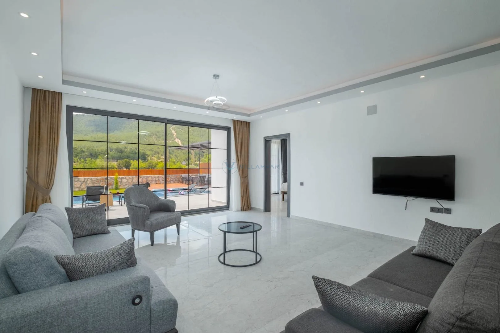 Villa Mavin 2