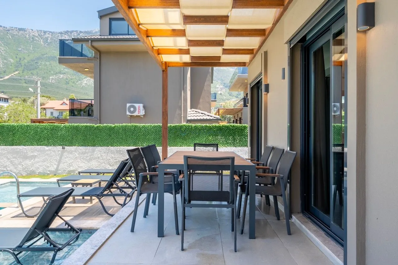 Villa Ay Luxe