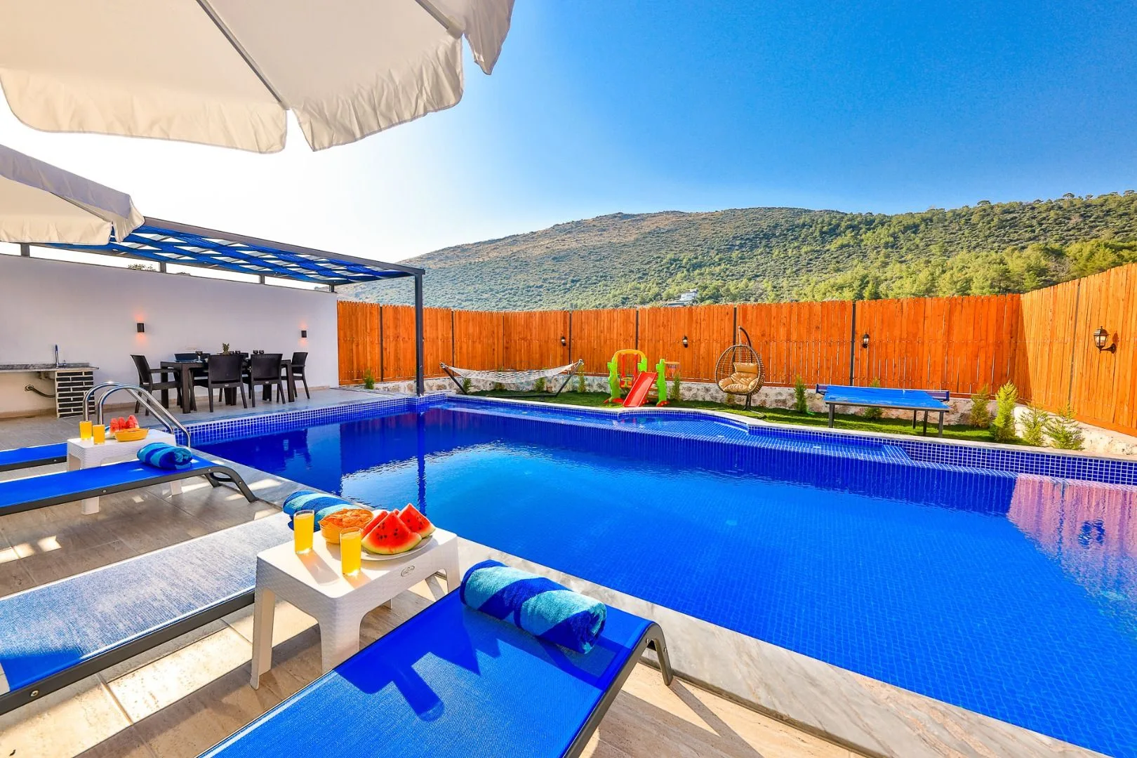 Villa White Castle