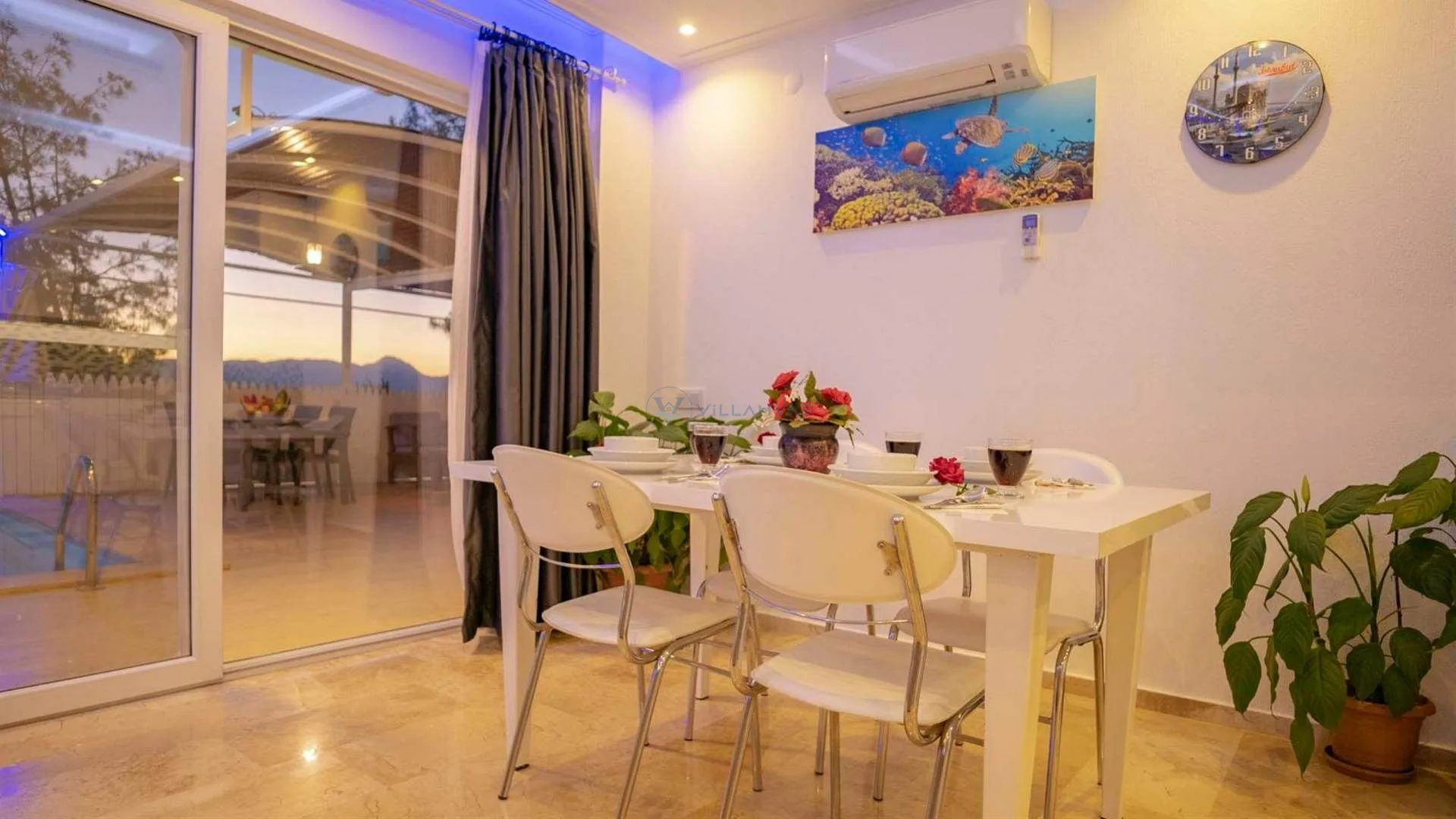 Villa Uzaktaki Şehir