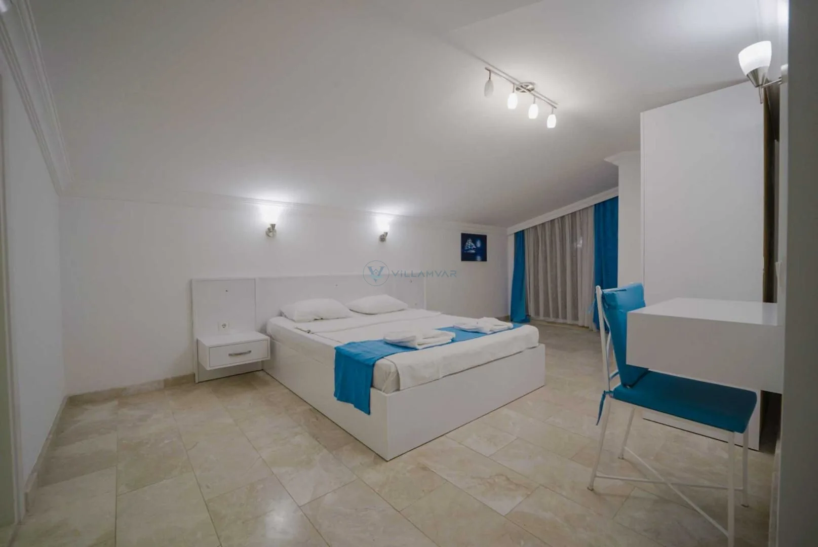 Villa Trios
