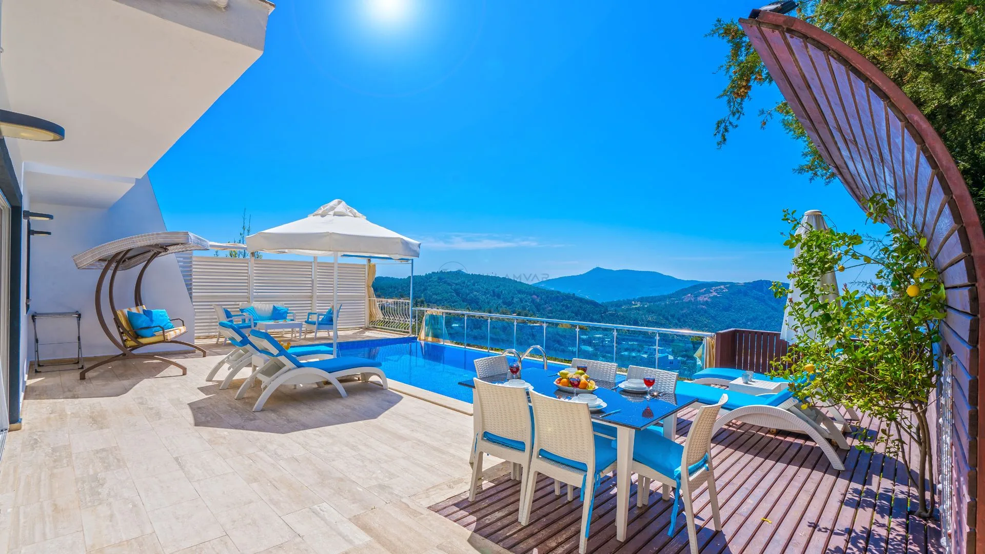 Bbvl Villa Mono