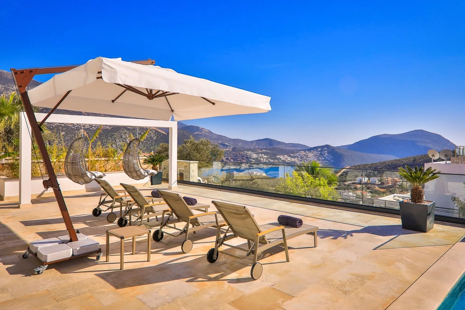 Villa Lavonya