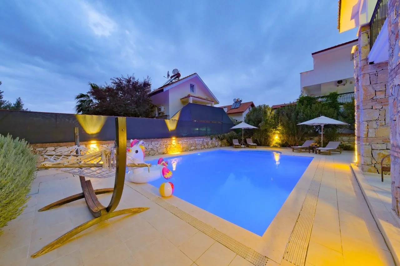 Villa Gün Rengi