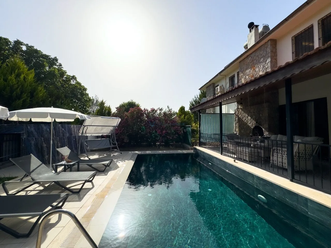 Villa Poyelina Duo