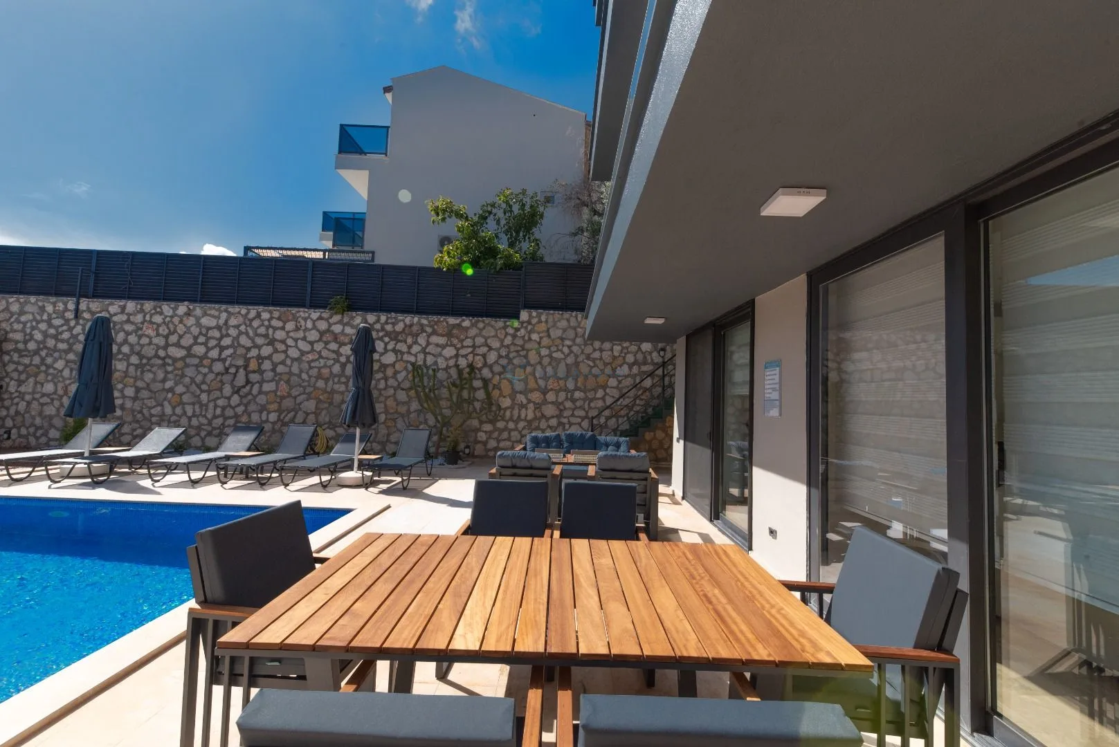 Villa City