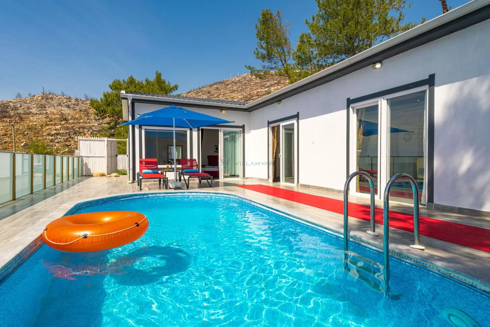 VR Villa Nazo