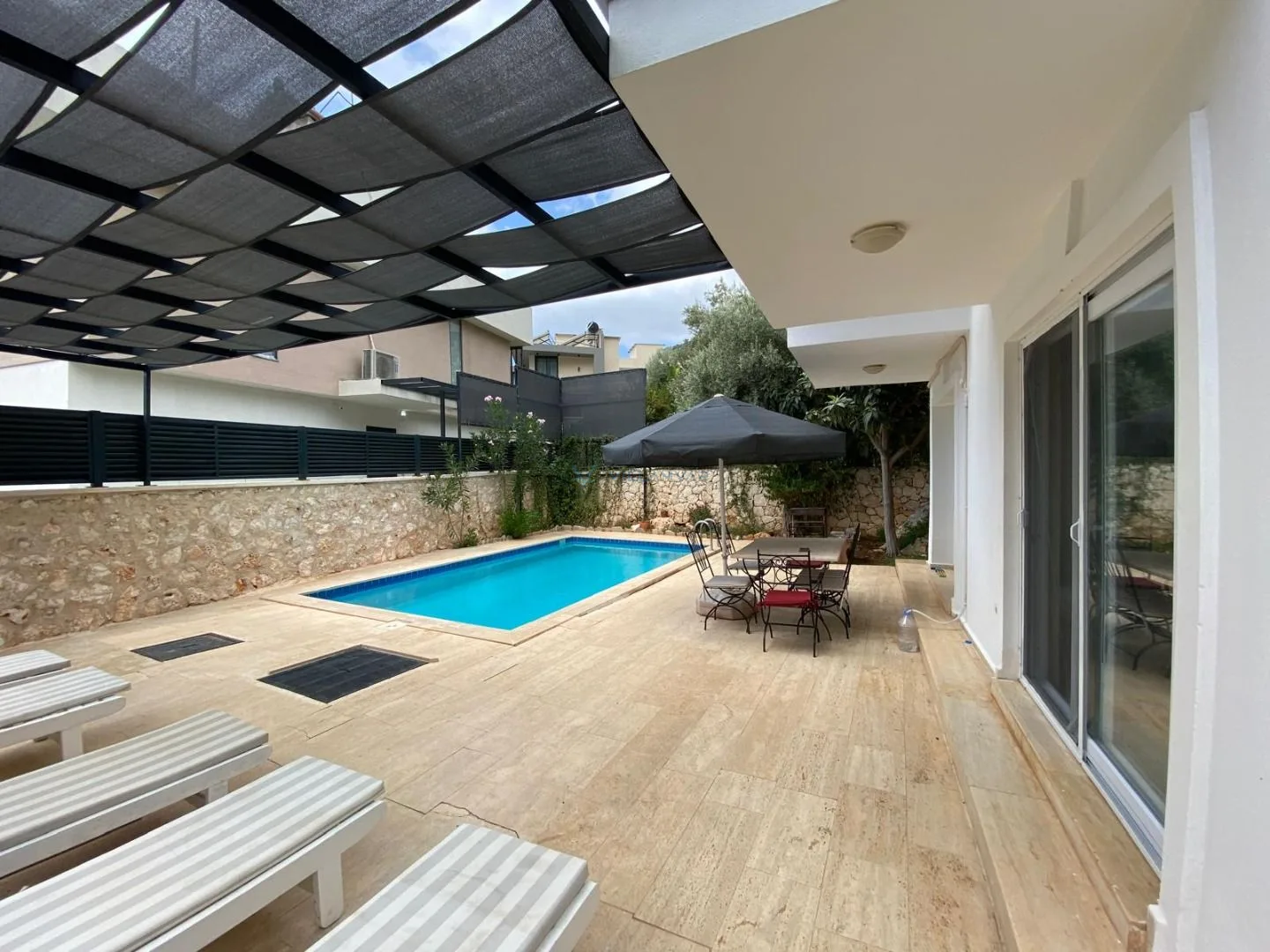Villa Leton Kleo 1