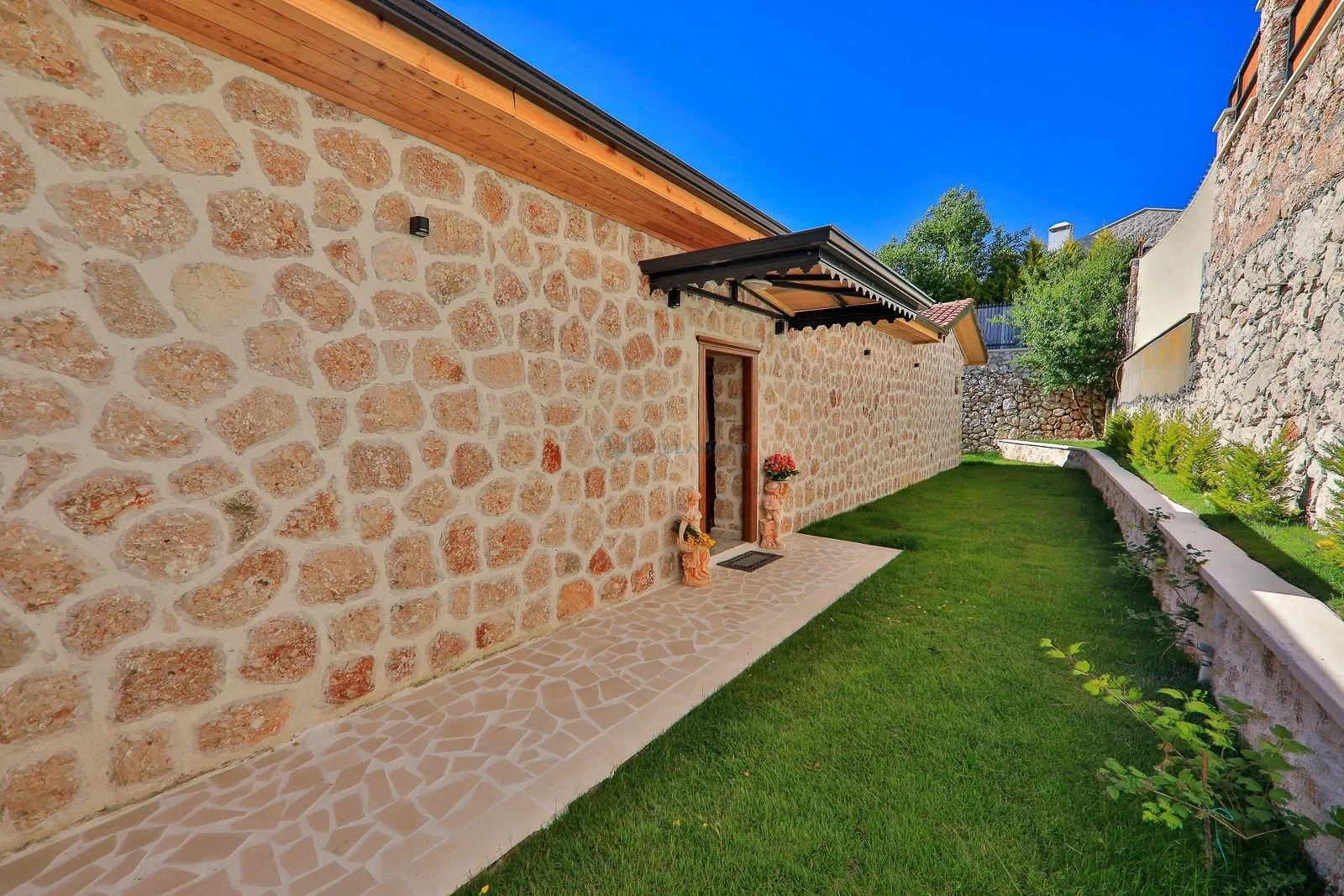 Villa Nidia
