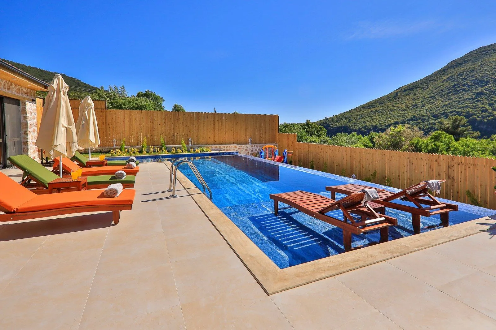 Villa Nidia