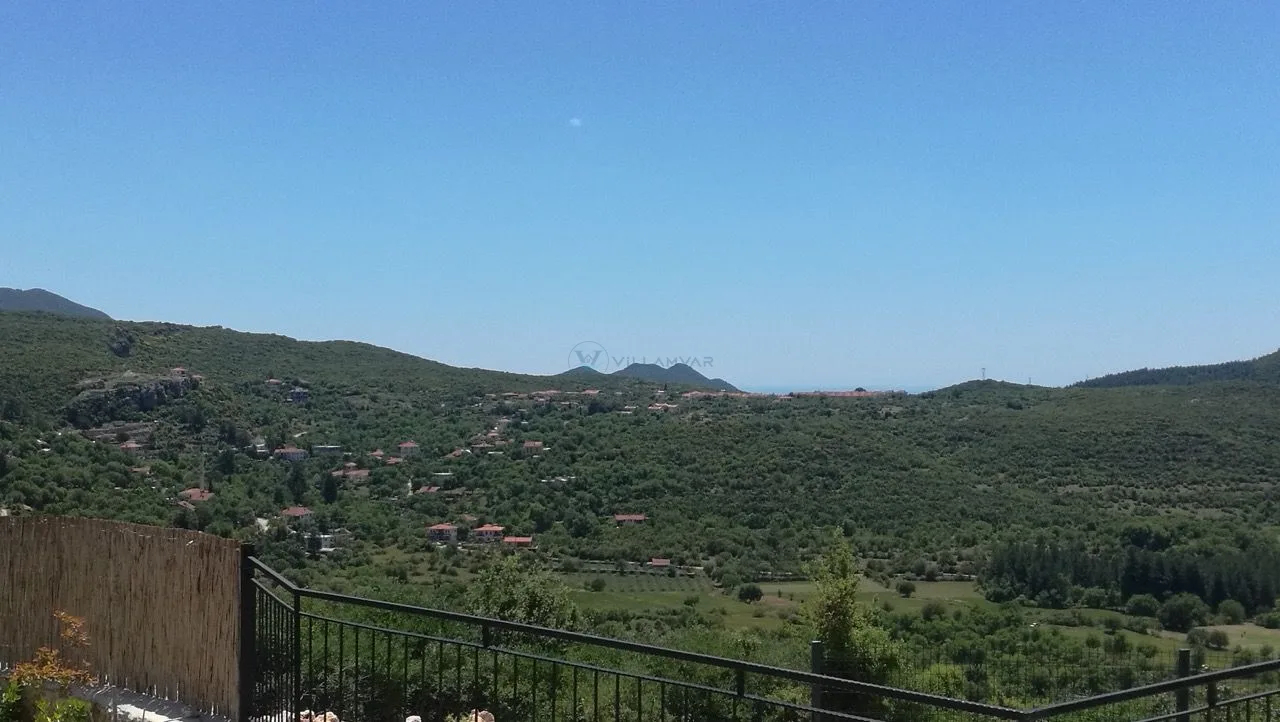 Villa Phellos