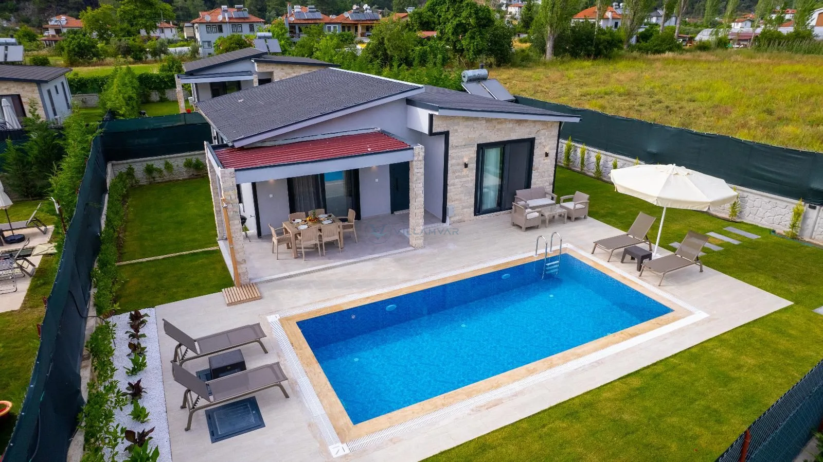 Villa Eliz İnlice