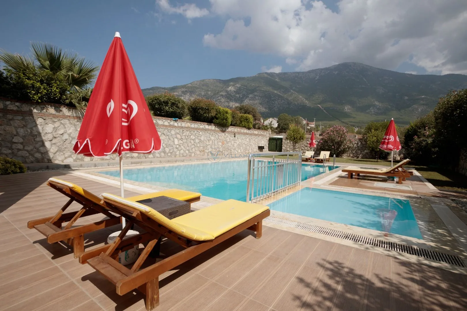 Villa Dera 1