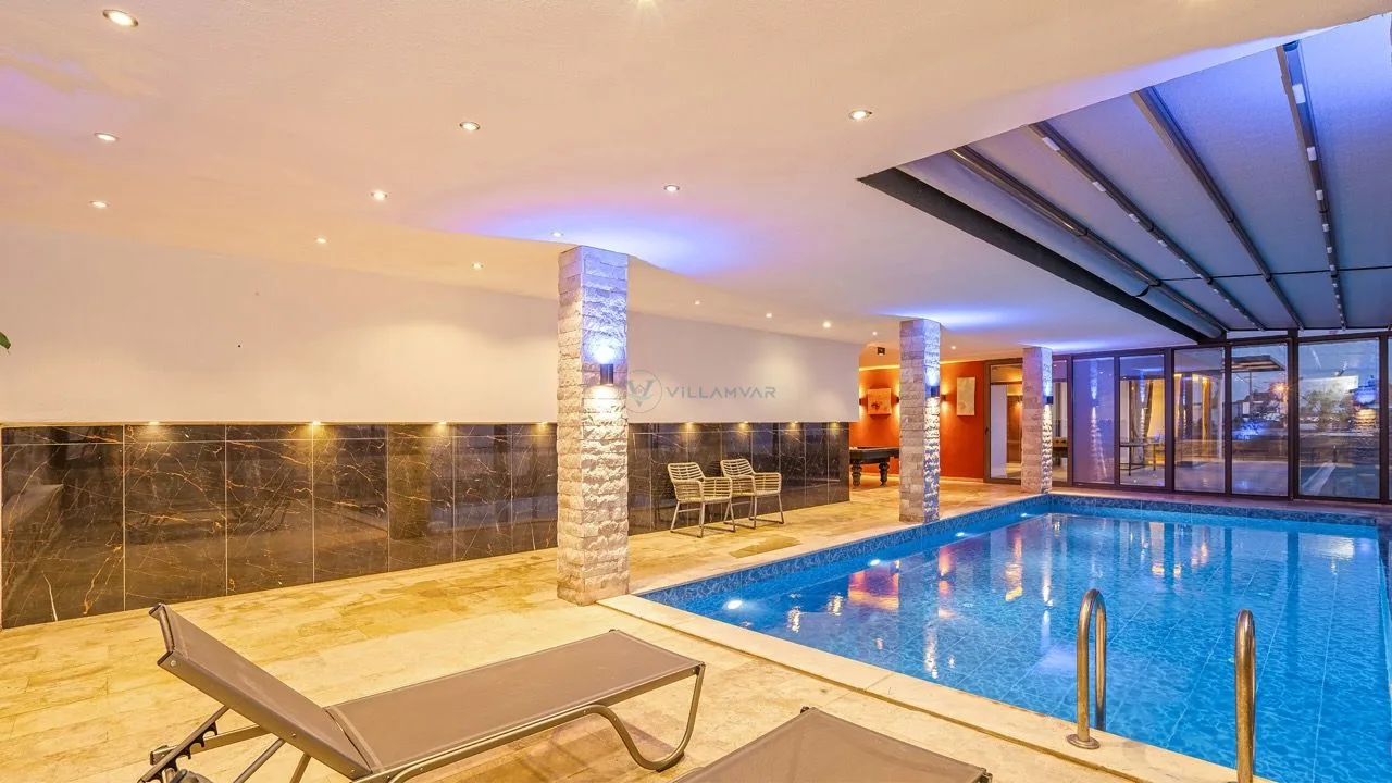 Villa Mecanblue