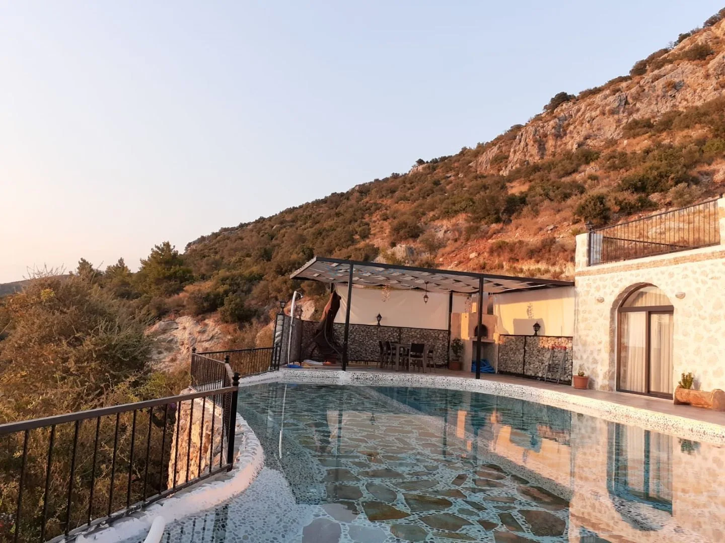 Villa Metehan Akbel