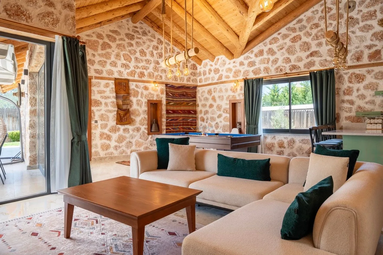 Villa Topçu Stone