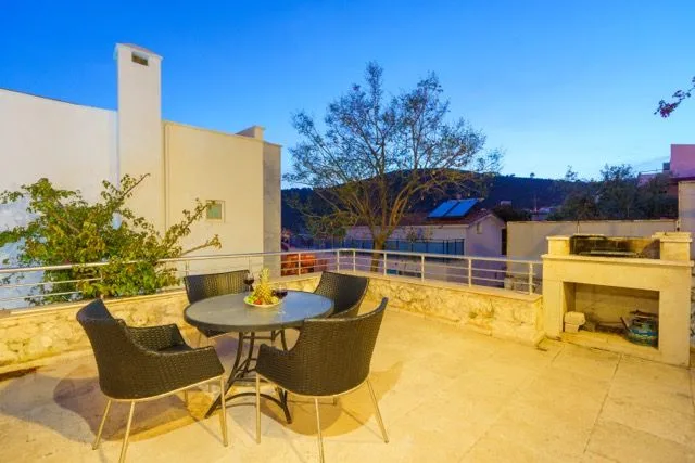 Villa Tarus Mara