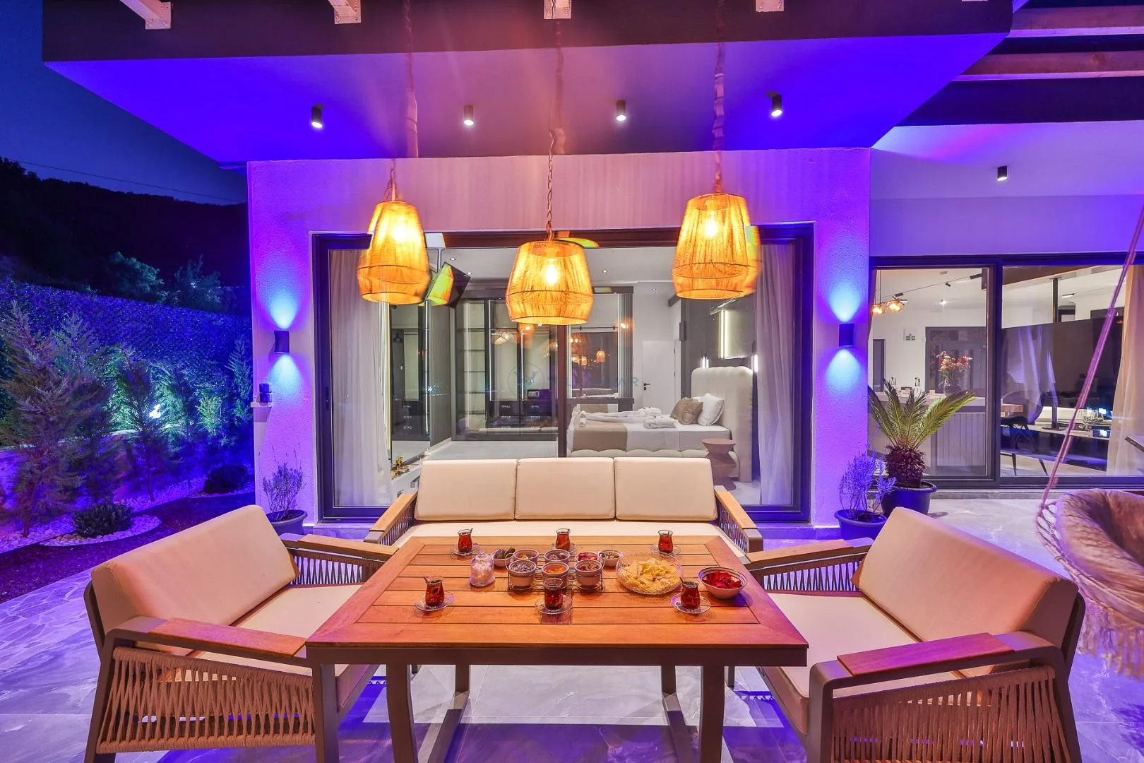 Villa Free