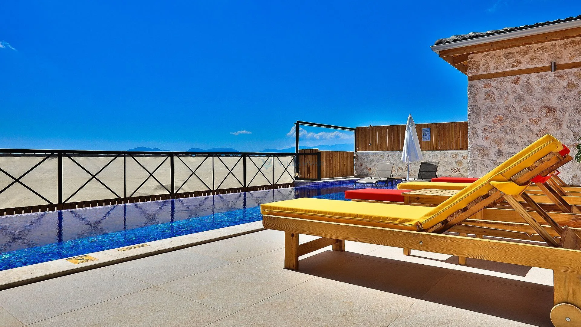 Villa Kum Tanesi