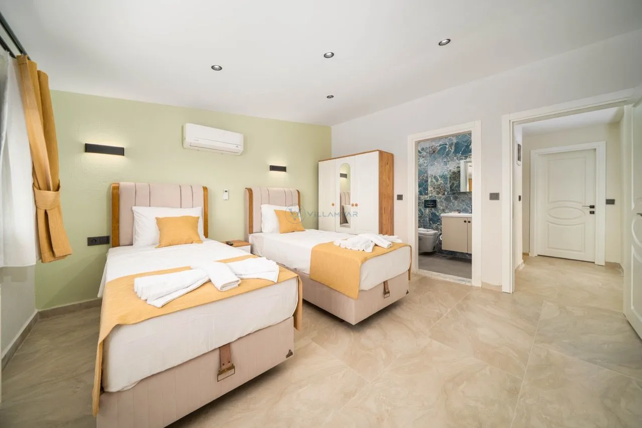 Villa Genesis 2