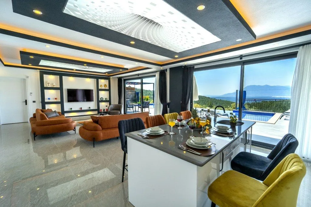 Villa Alaska