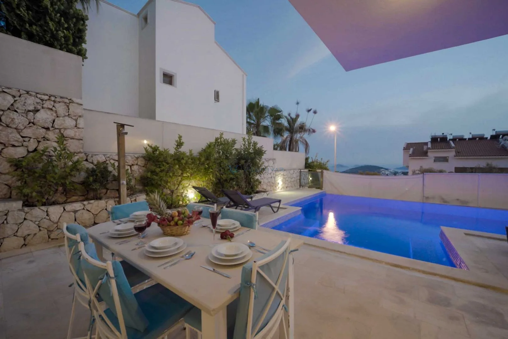 Villa Trios