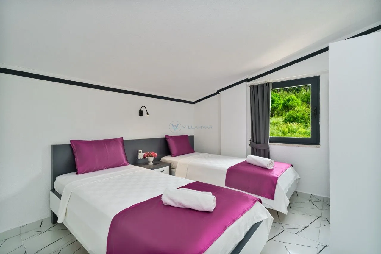 Villa Gold