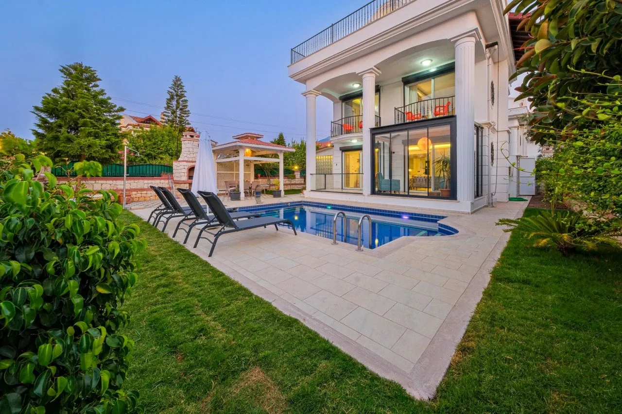 Serenity Villaları