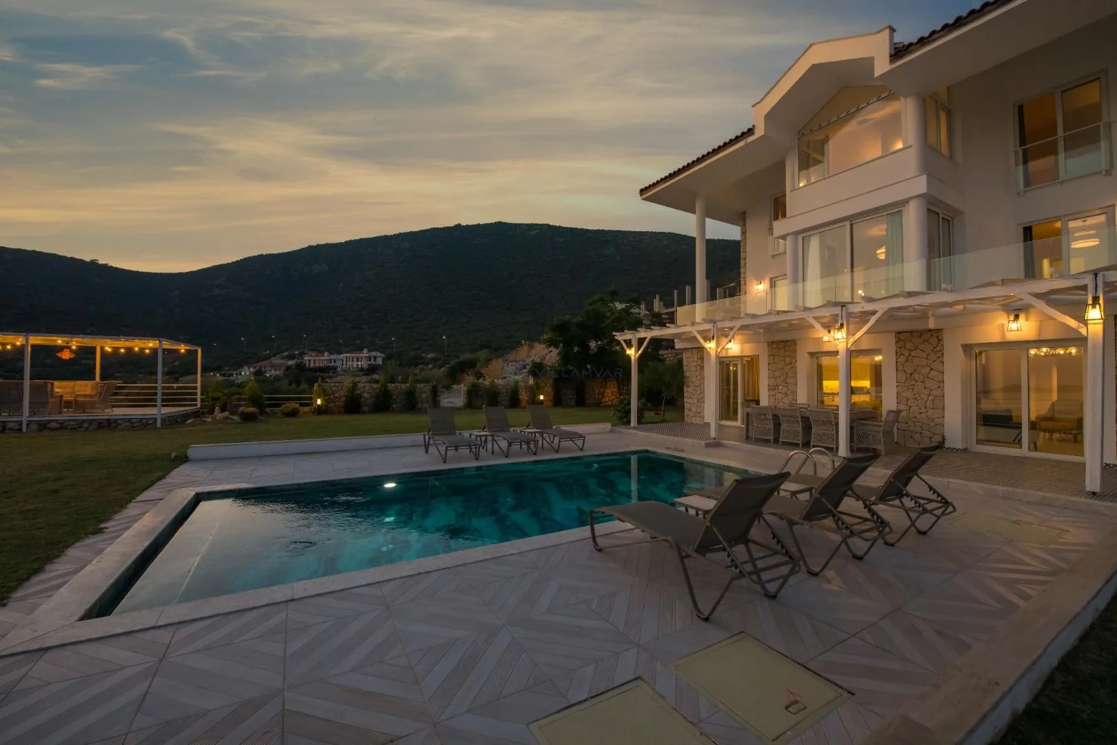 Villa Elena 2