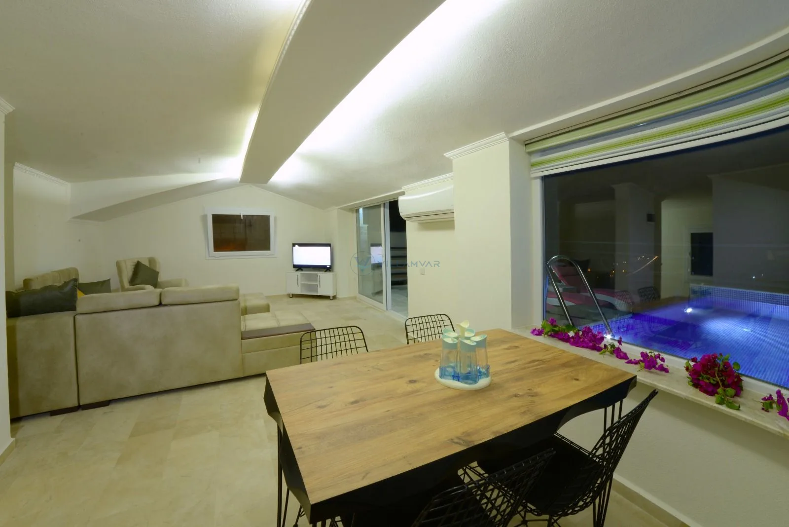Sky Villa Çatı