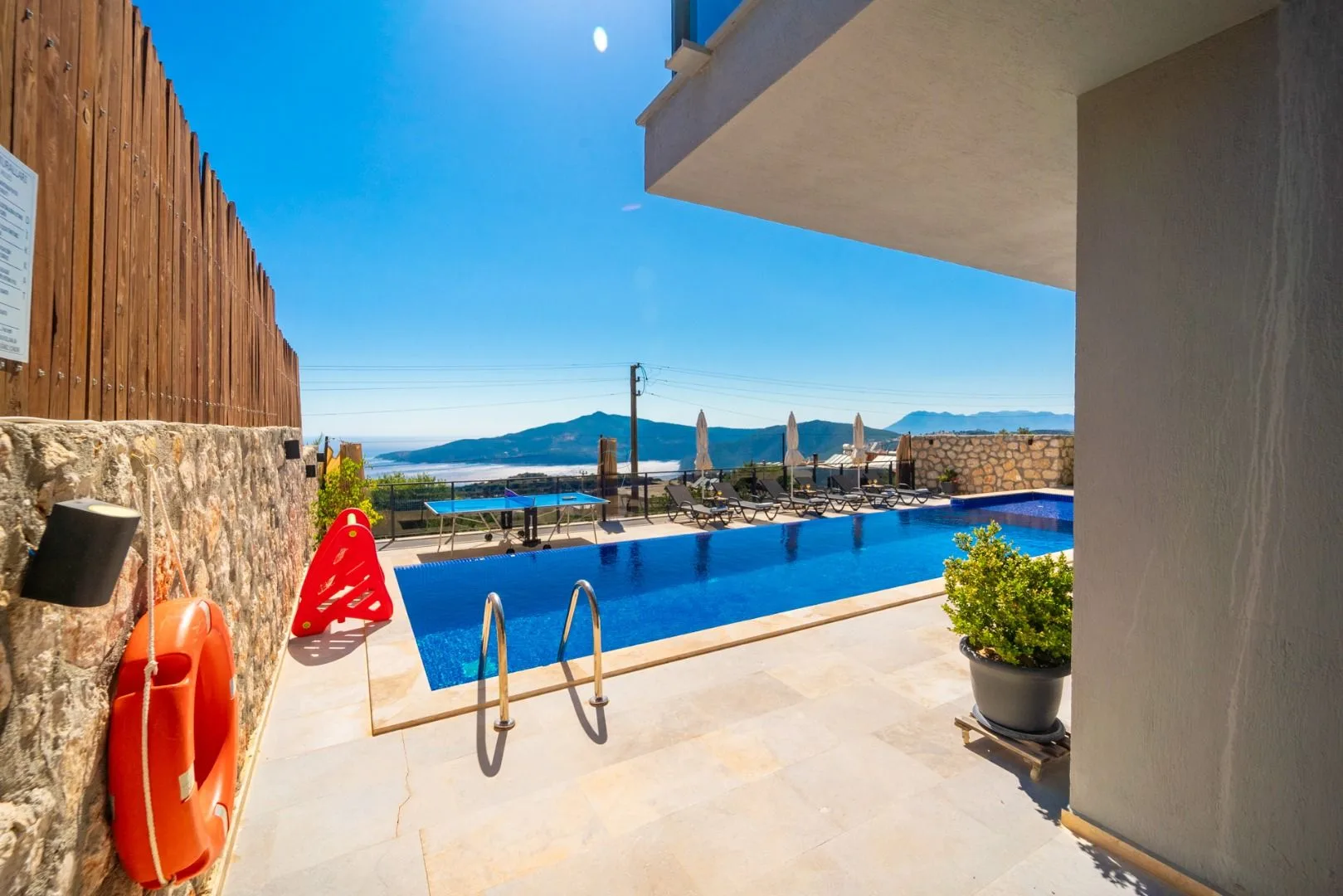Villa Azra