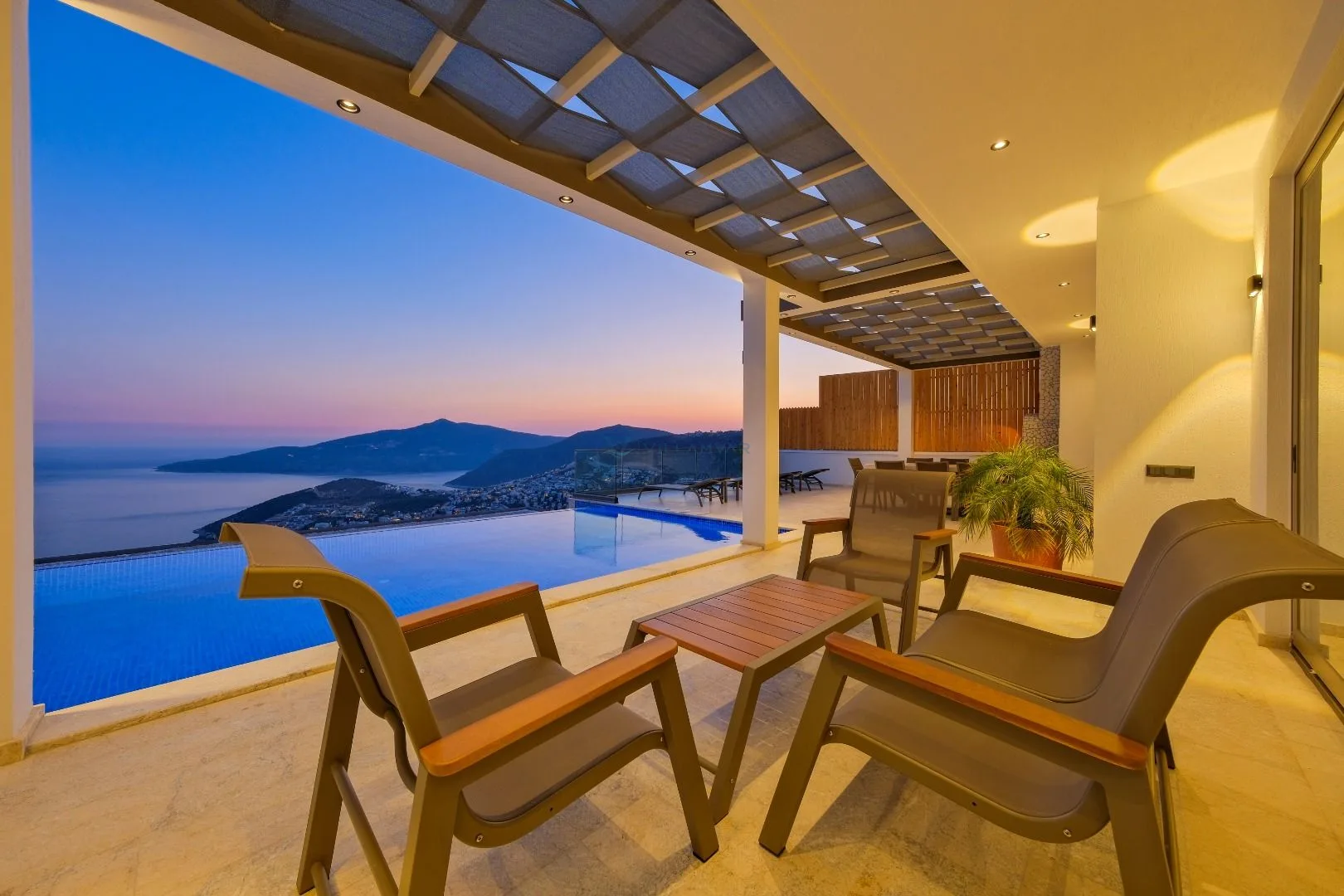 Villa Magic Life