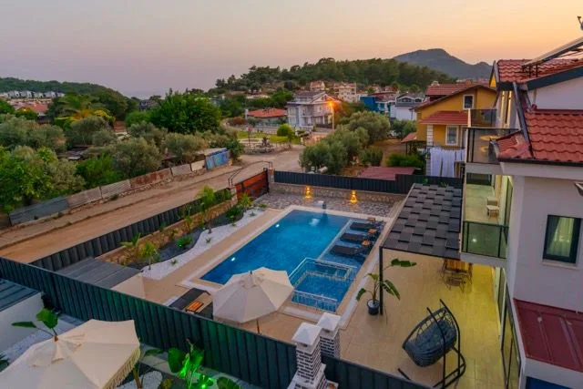 Villa Fullmoon
