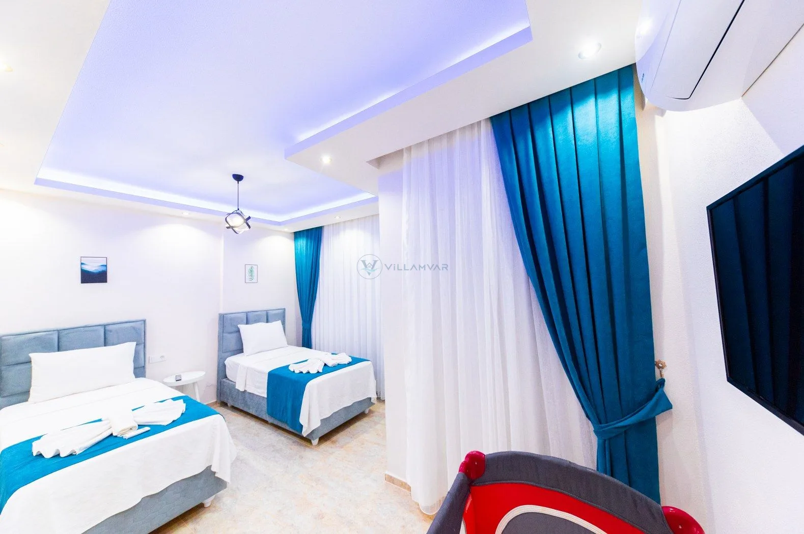 Villa Adelina 2