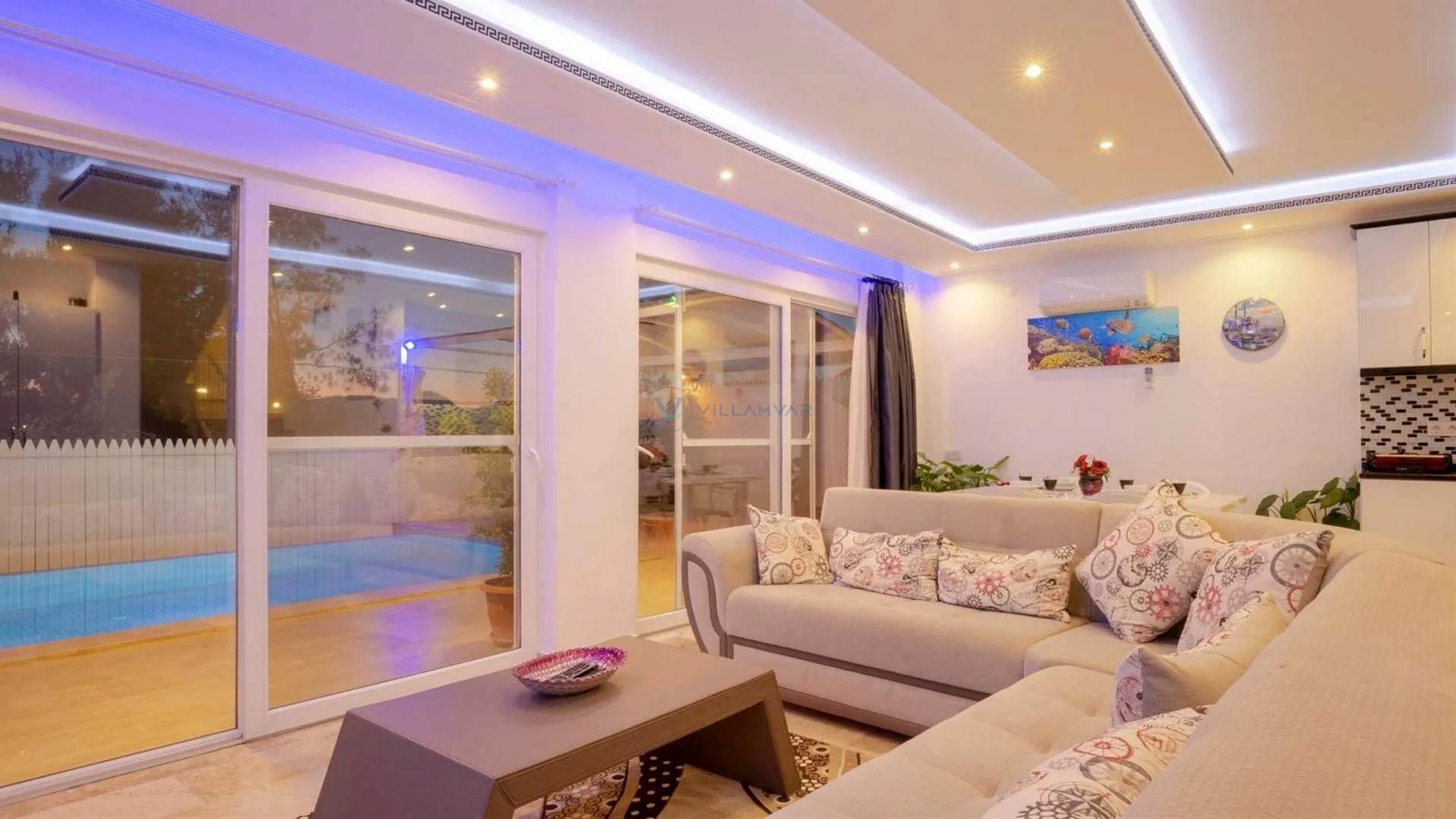 Villa Uzaktaki Şehir