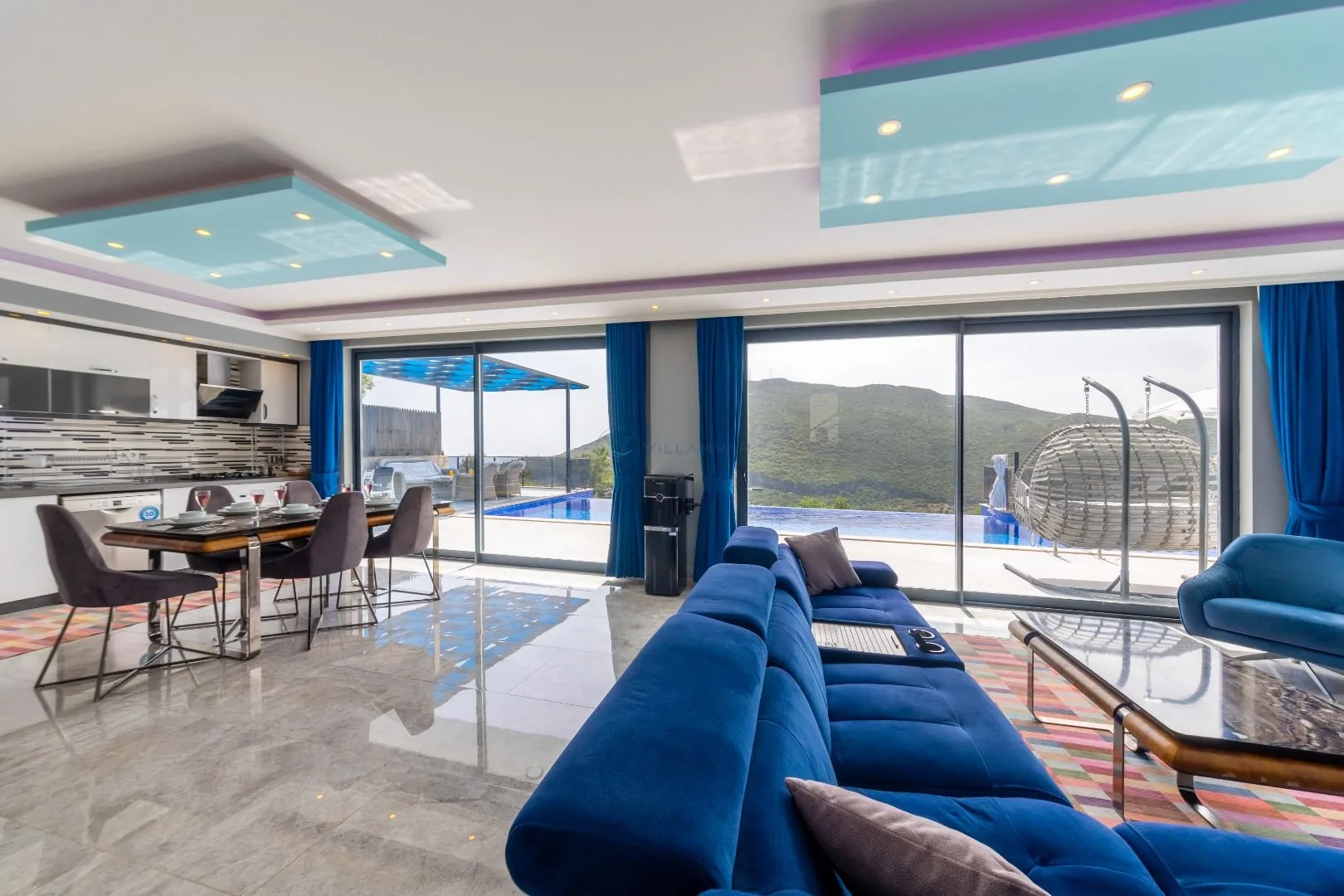 Villa Pilot