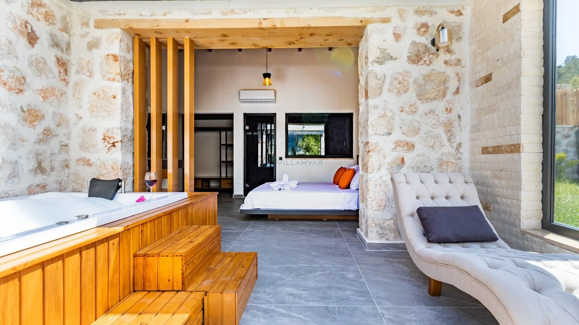 Villa Moonhouse