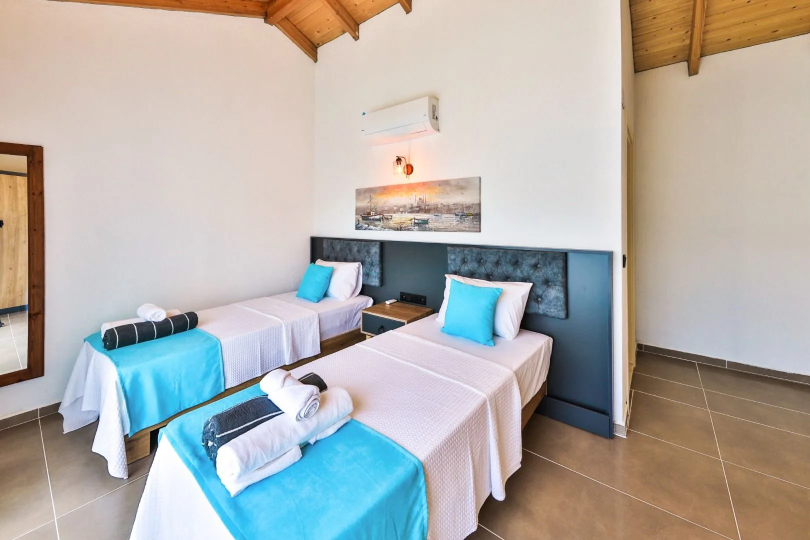 Villa Tawny