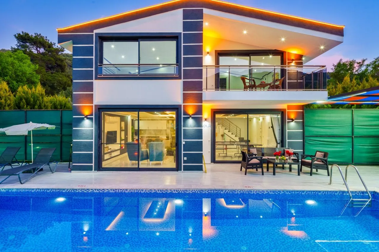 Villa Gold