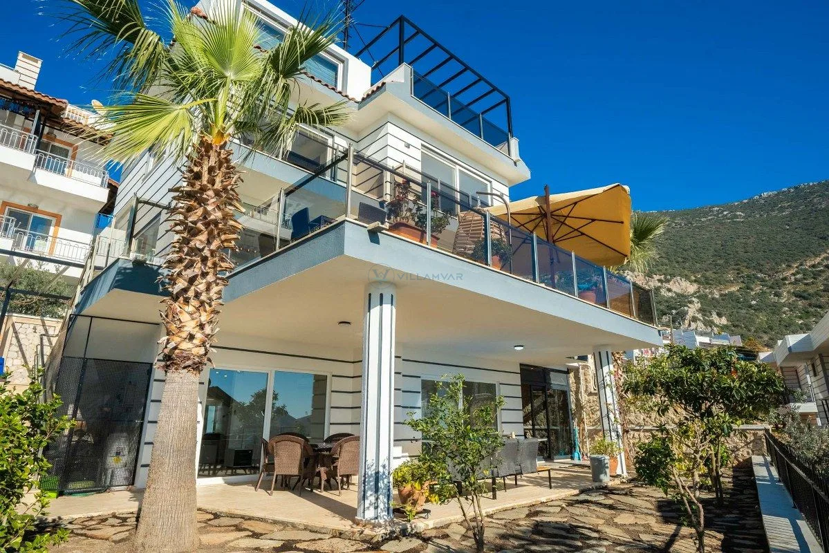 Villa In The Sky
