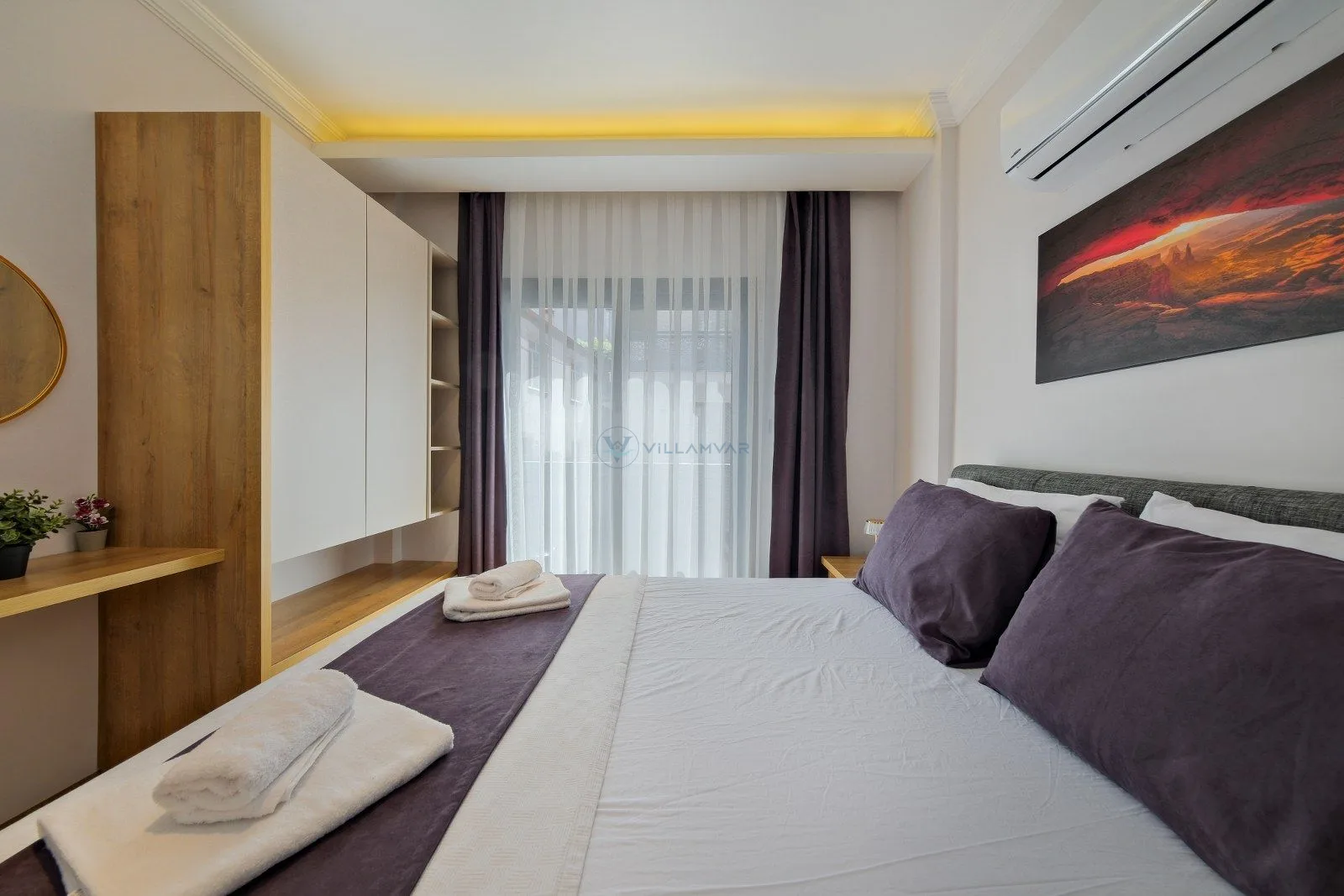 Light Suite Apart 1