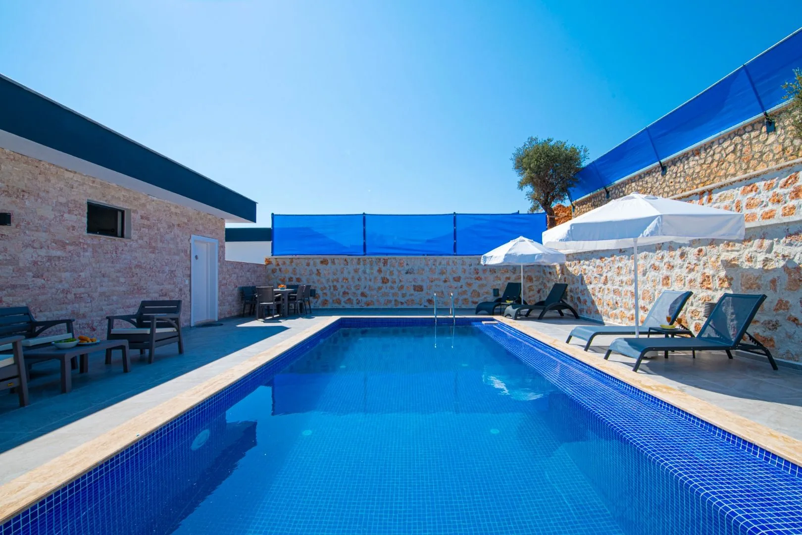 Villa Ay 3