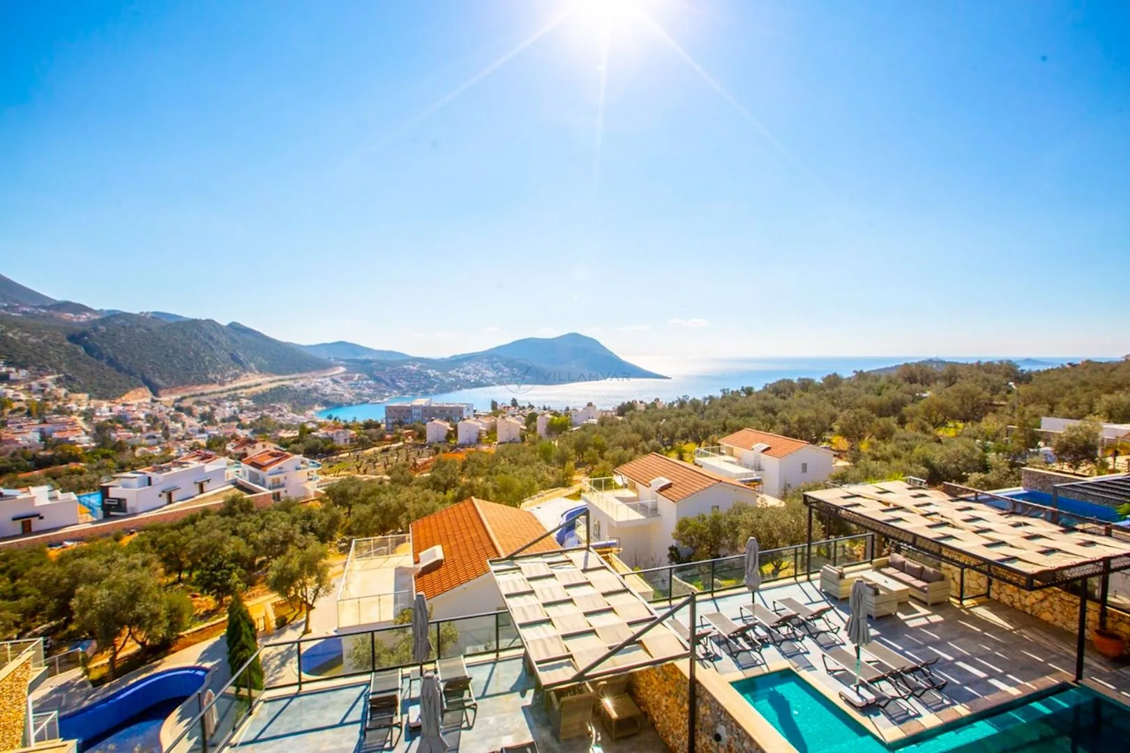 Villa Roannes 1
