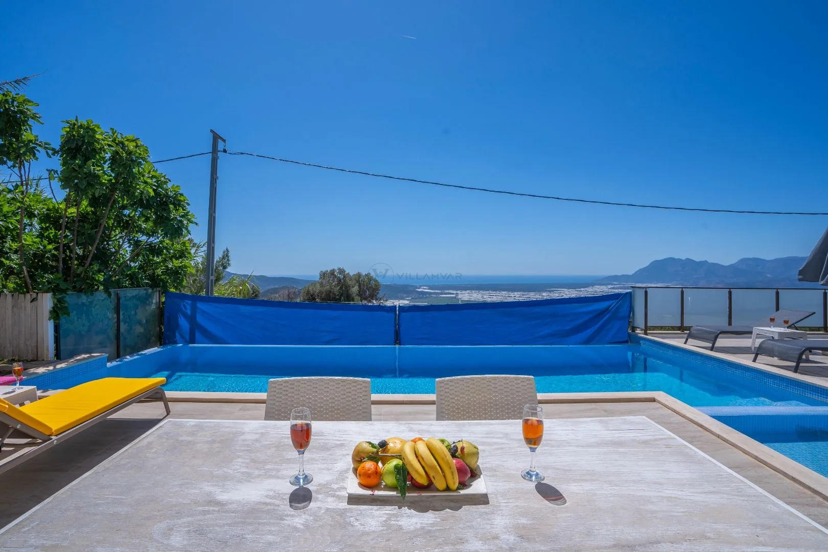 VR Villa Avalon