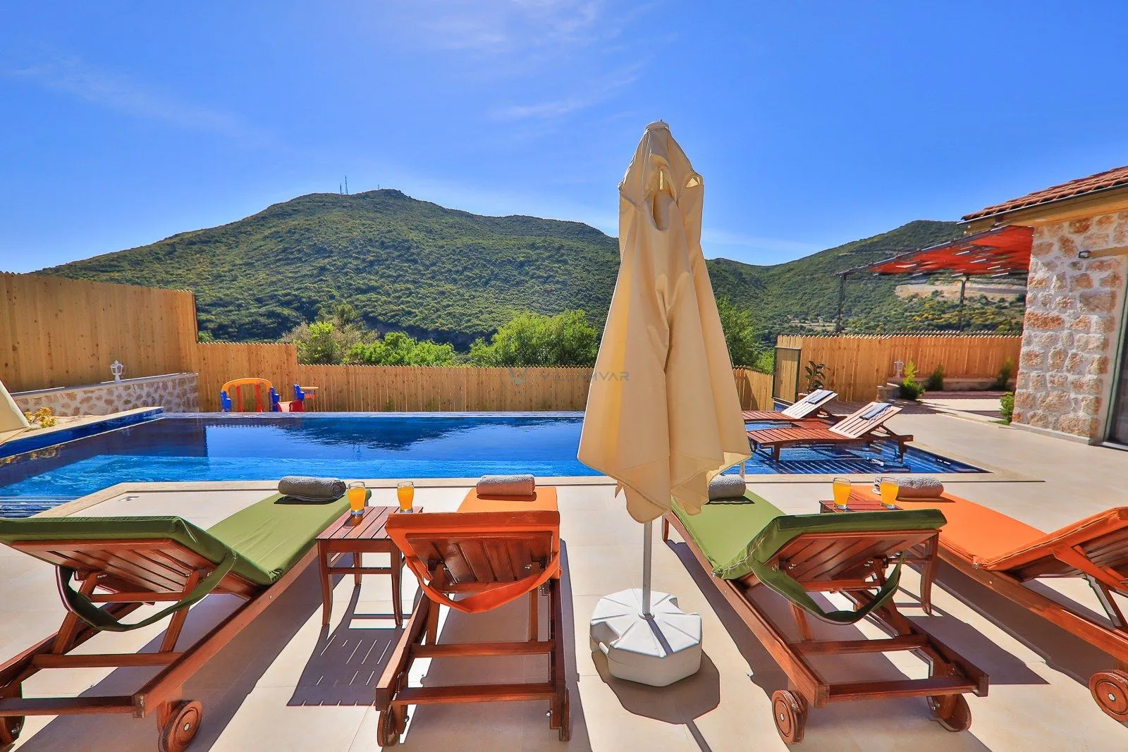 Villa Nidia