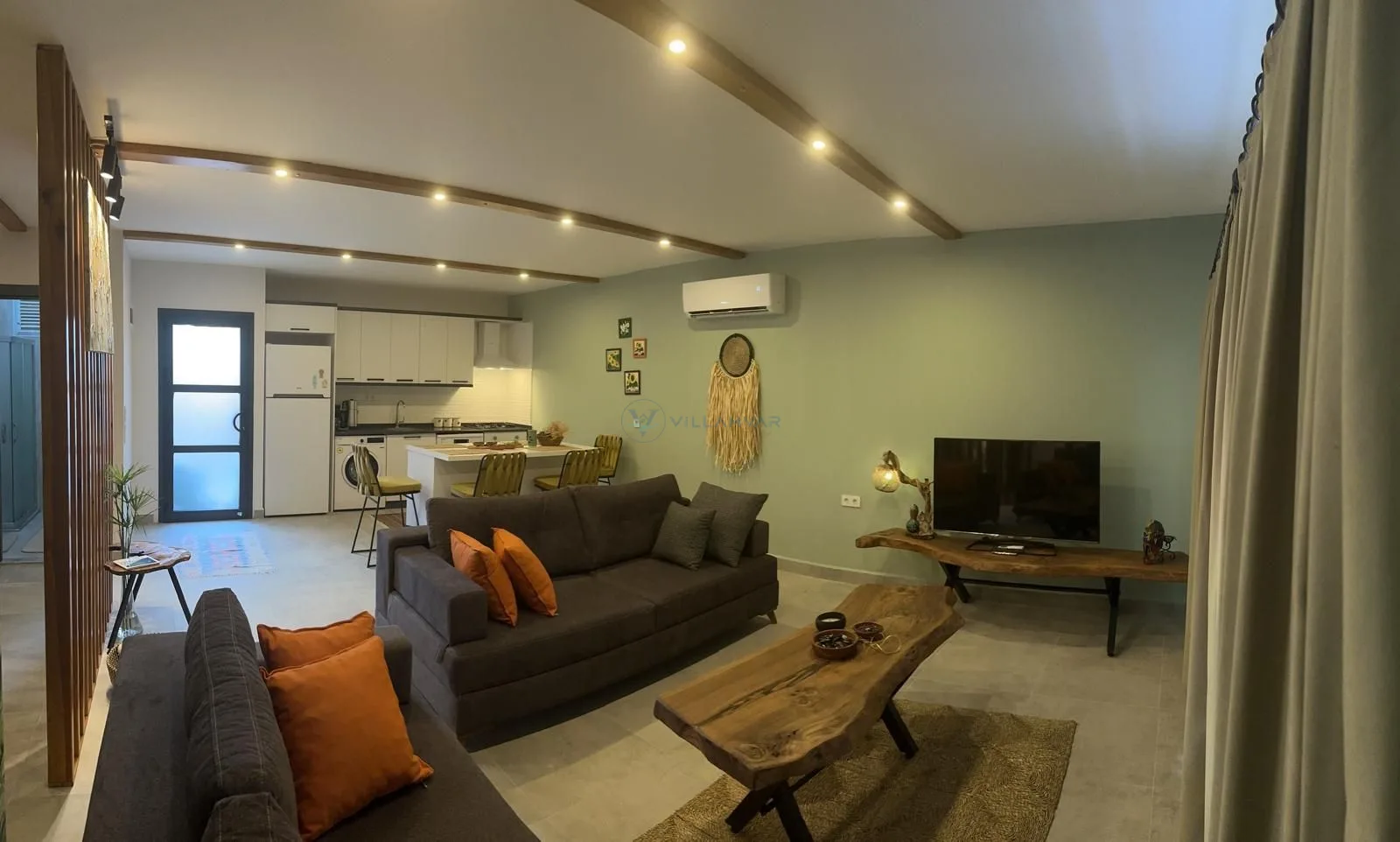 Villa Timbered Uno