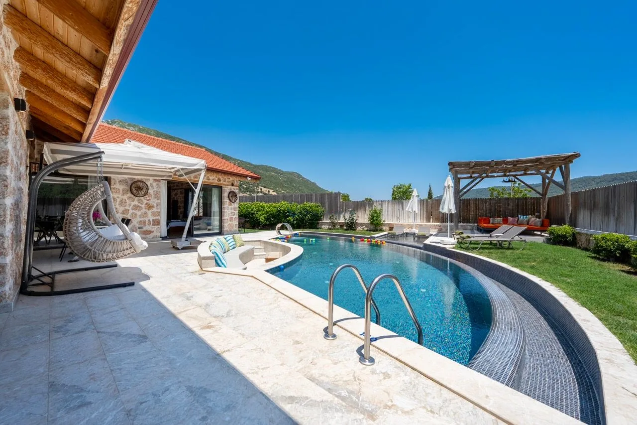 Villa Topçu Stone