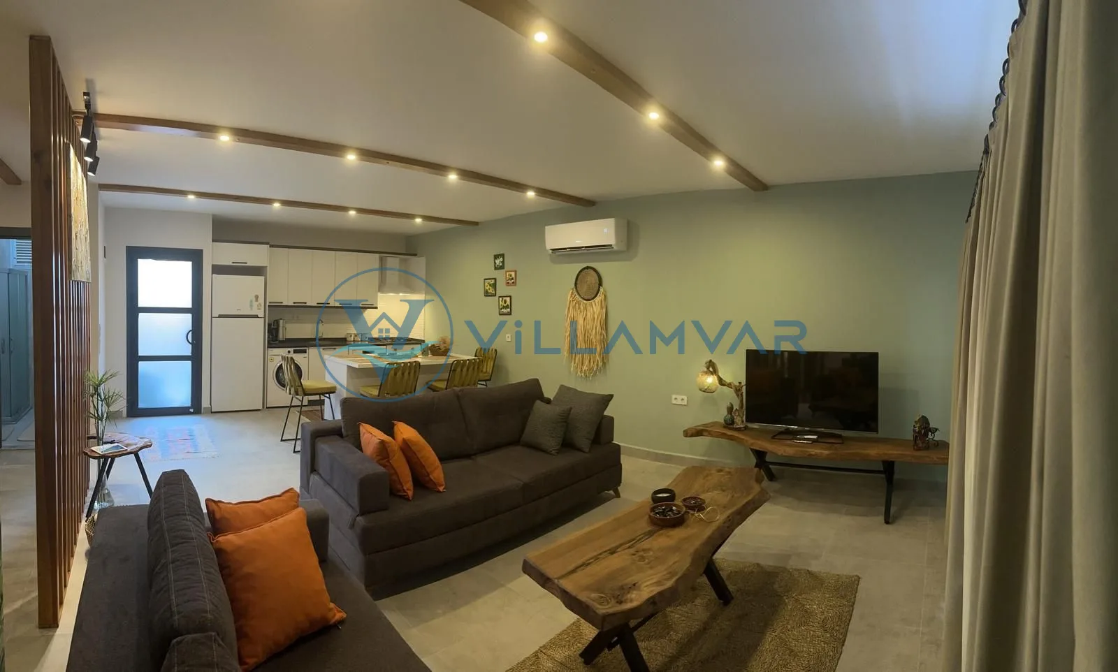 Villa Timbered Uno